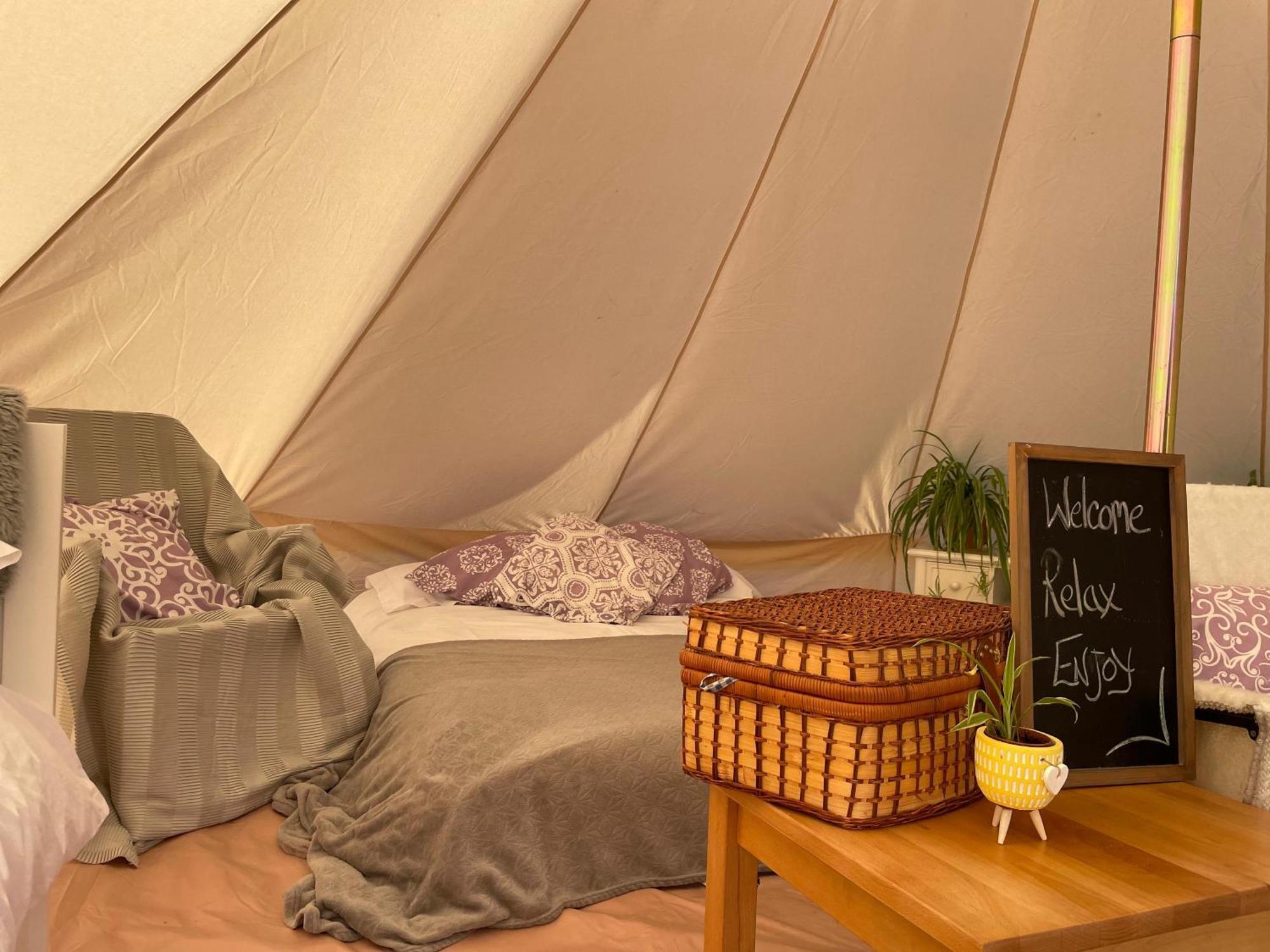 Trevena Cross Glamping & Camping Helston Eksteriør bilde
