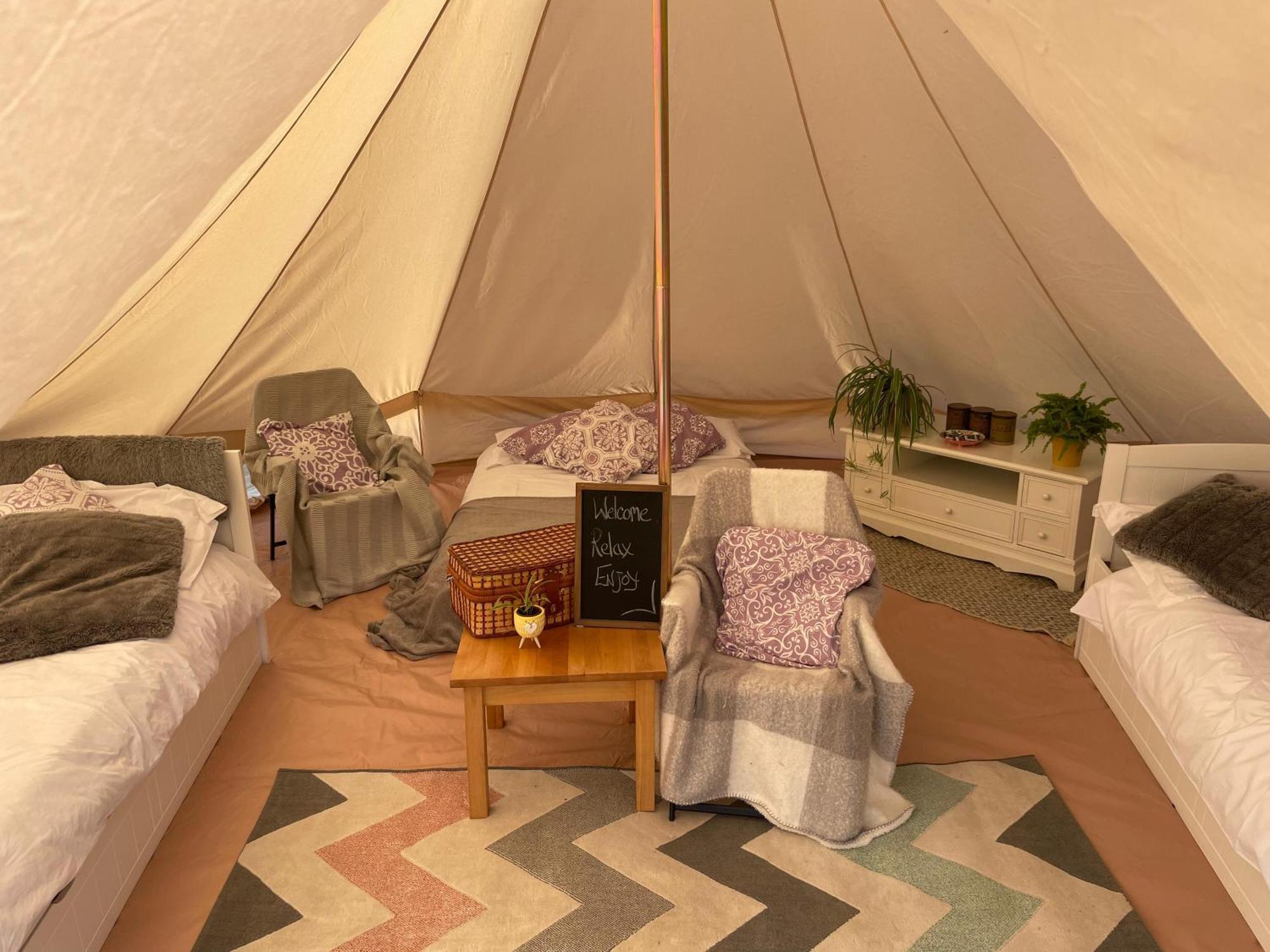 Trevena Cross Glamping & Camping Helston Eksteriør bilde