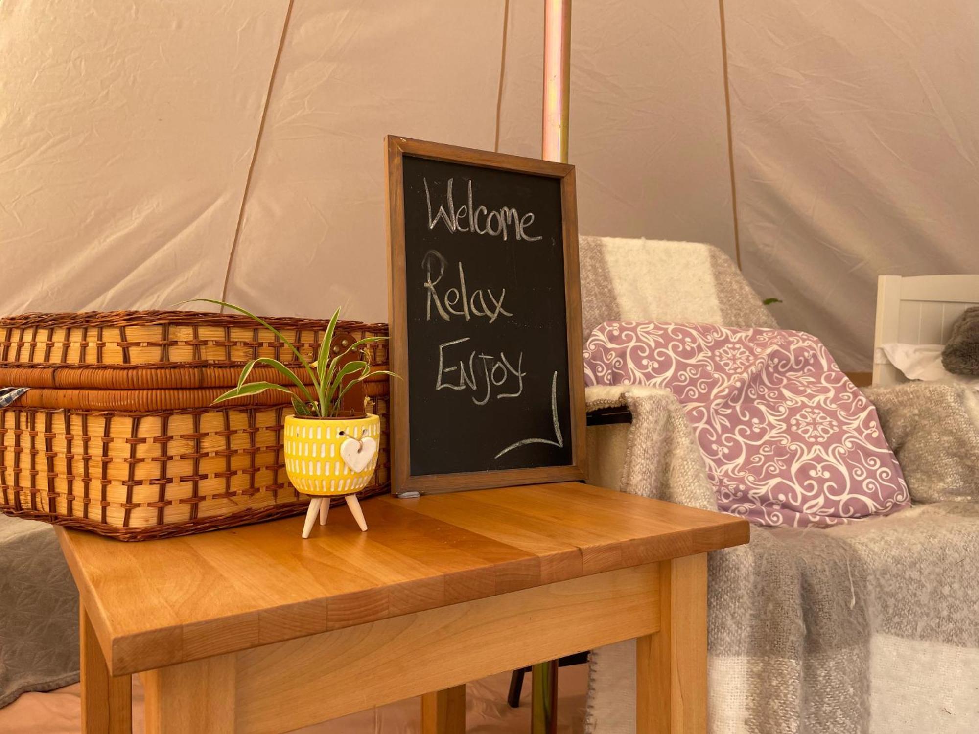 Trevena Cross Glamping & Camping Helston Eksteriør bilde