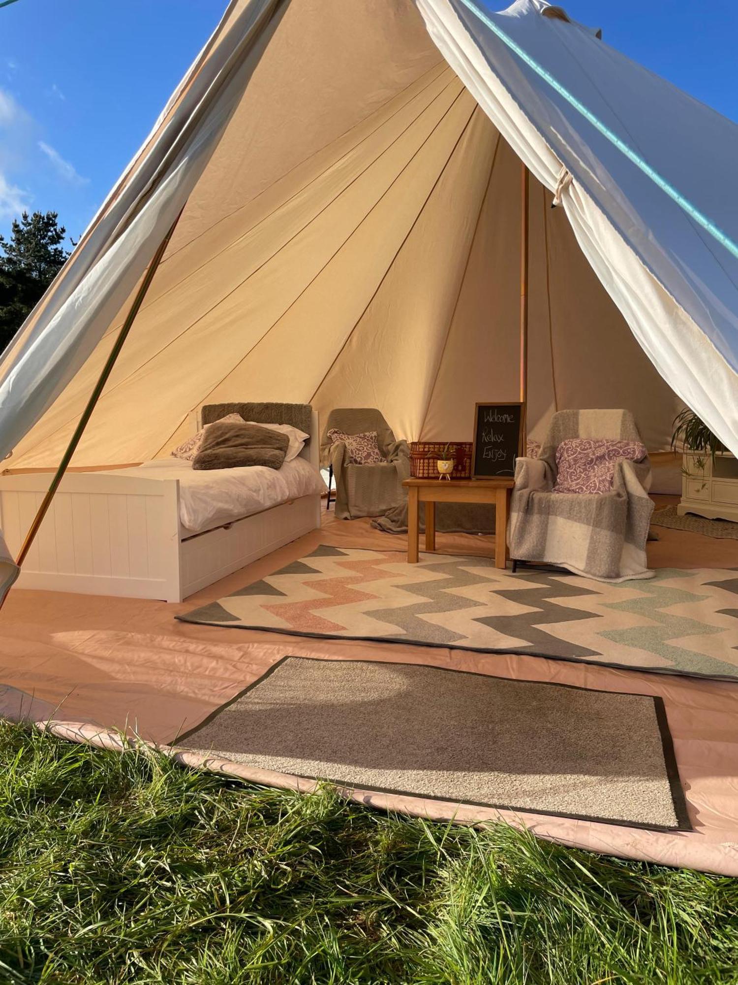 Trevena Cross Glamping & Camping Helston Eksteriør bilde
