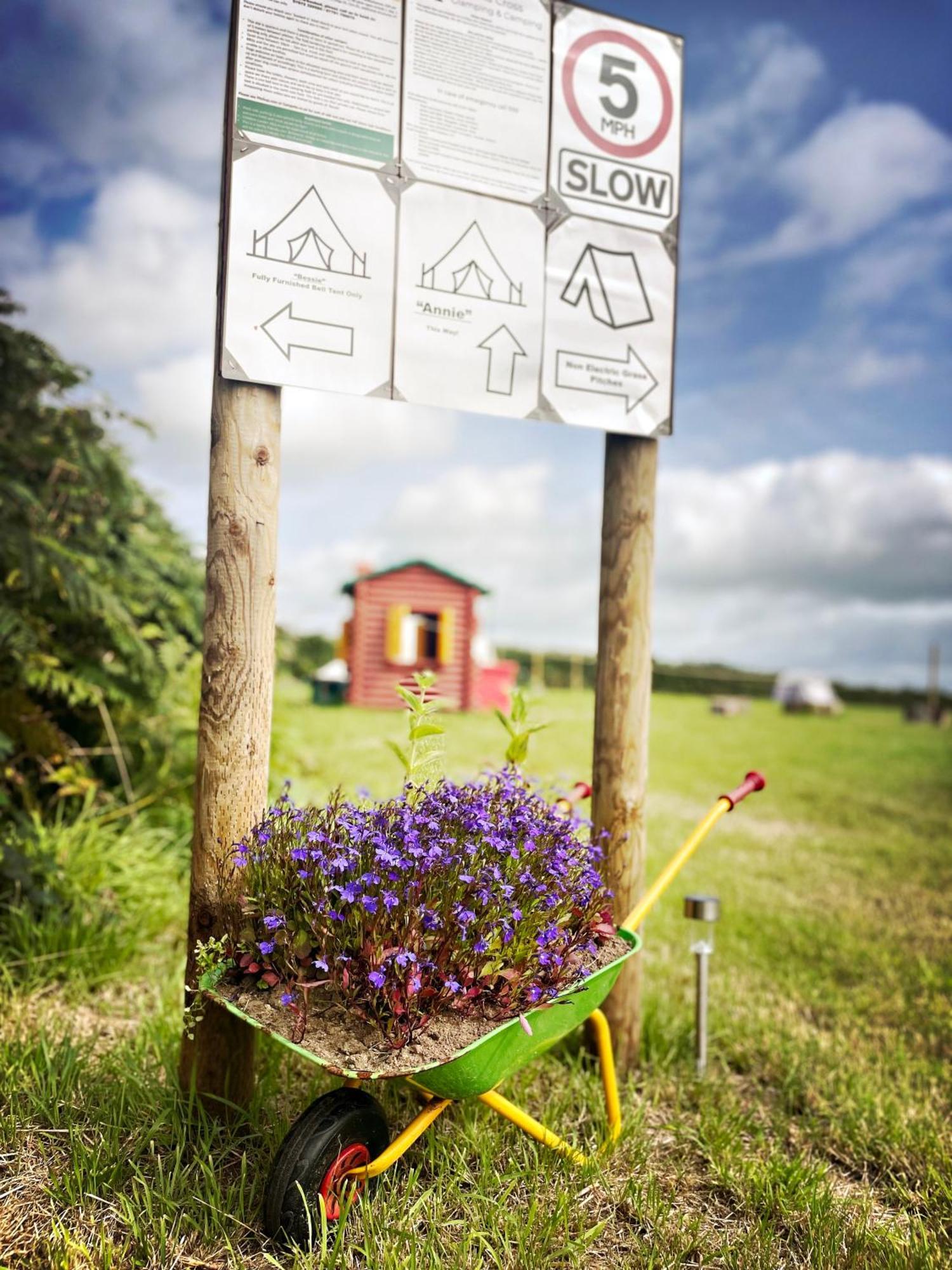 Trevena Cross Glamping & Camping Helston Eksteriør bilde